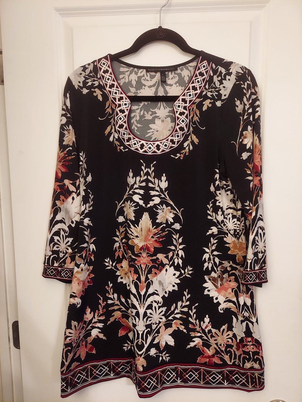WHBM Black Floral Embroidered Scoop-Neck Tunic - Large